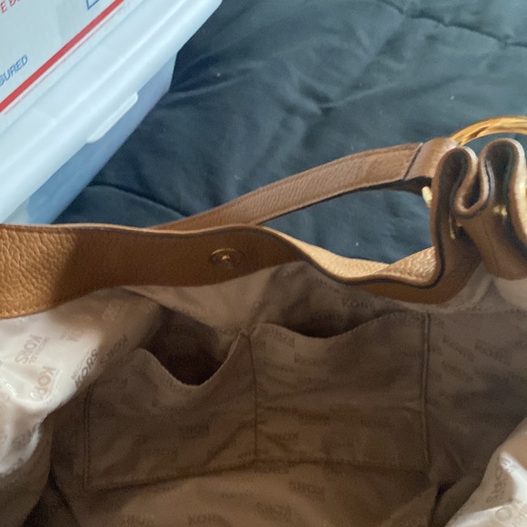 NWT Michael Kors Leather Purse. Gorgeous!!! - Picture 6 of 15